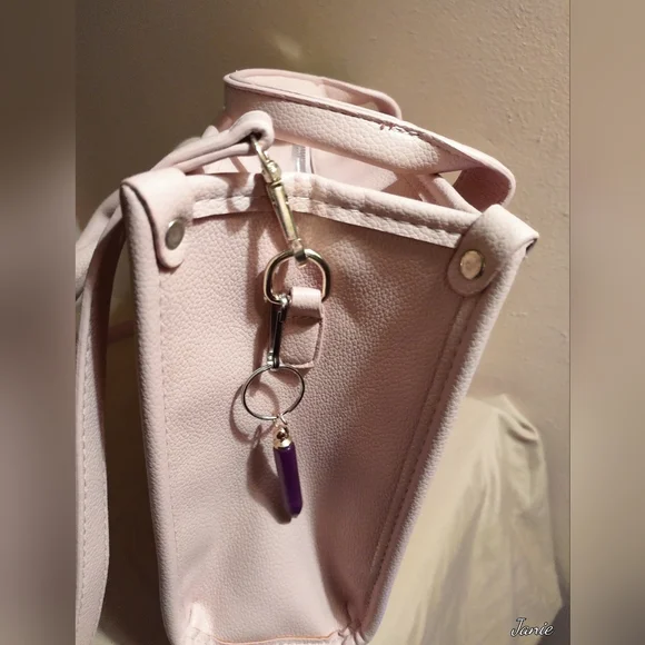 Pink Vegan Purse - Picture 4 of 9